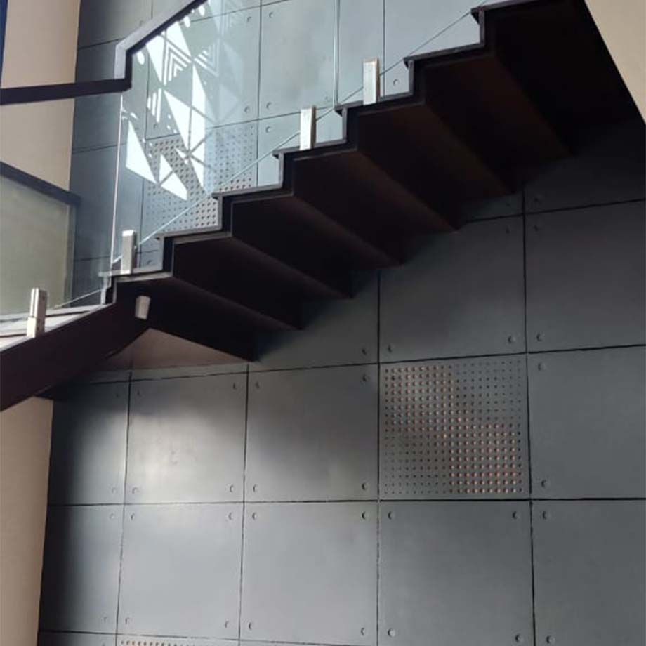 Panels - Image 4
